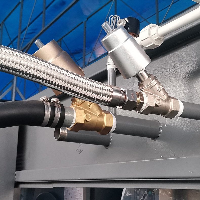 
		XGQ-100大型洗衣机,让洗衣变得更便捷
		(图6)